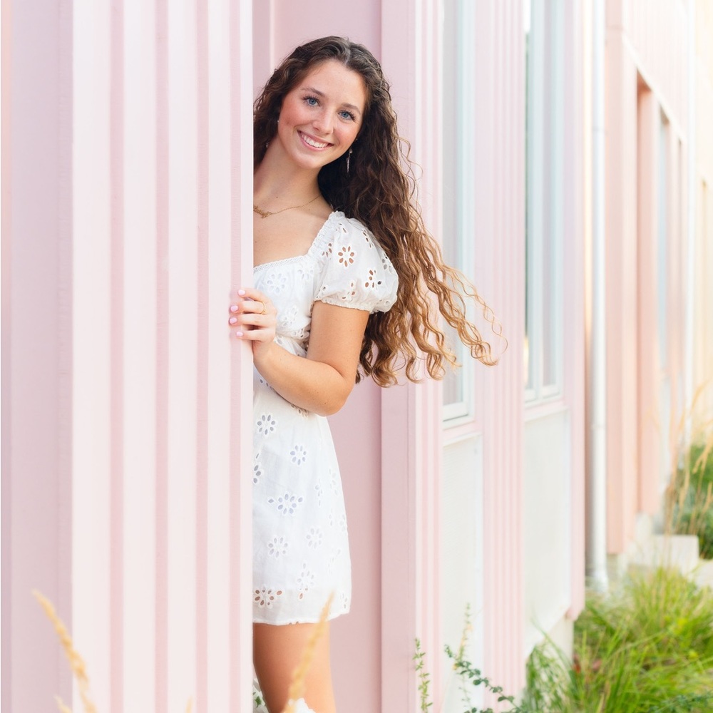 Meet your Posher, Hailey